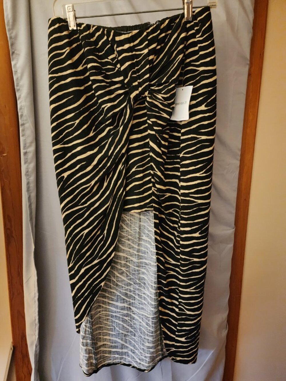 Forever 21 Black Tan Zebra Print Twist Front Maxi Skirt XL NWT